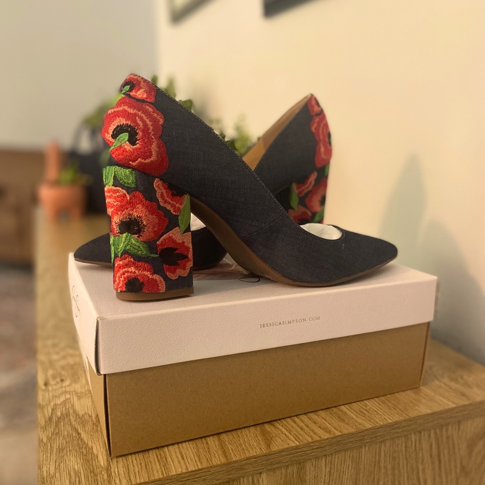 NEW statement chunky heel!